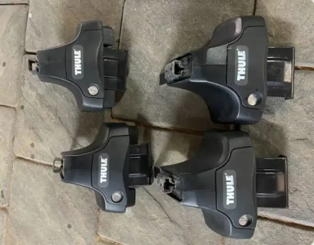 THULE Footpack 754 & Kits 1757