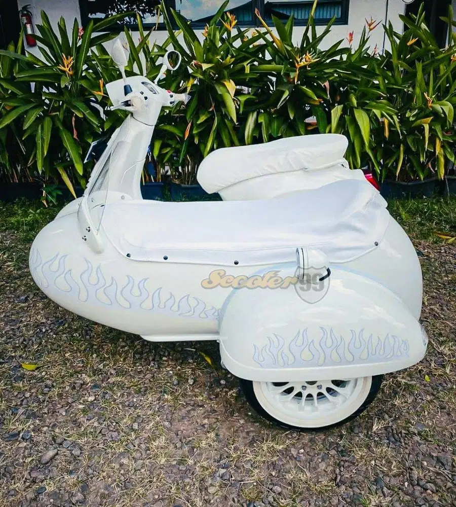 Sespan/Sidecar Vespa Sprint – Justin Bieber x Vespa Edition