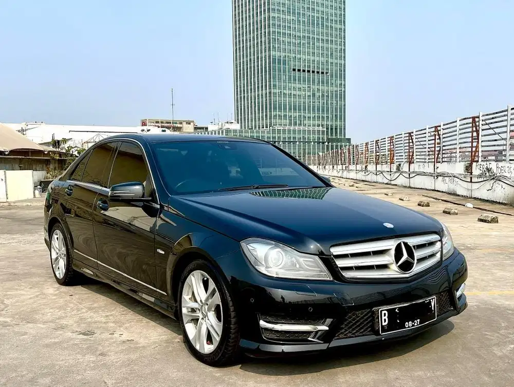 Mercedes-Benz C250 TDP.10jt NIK.2012