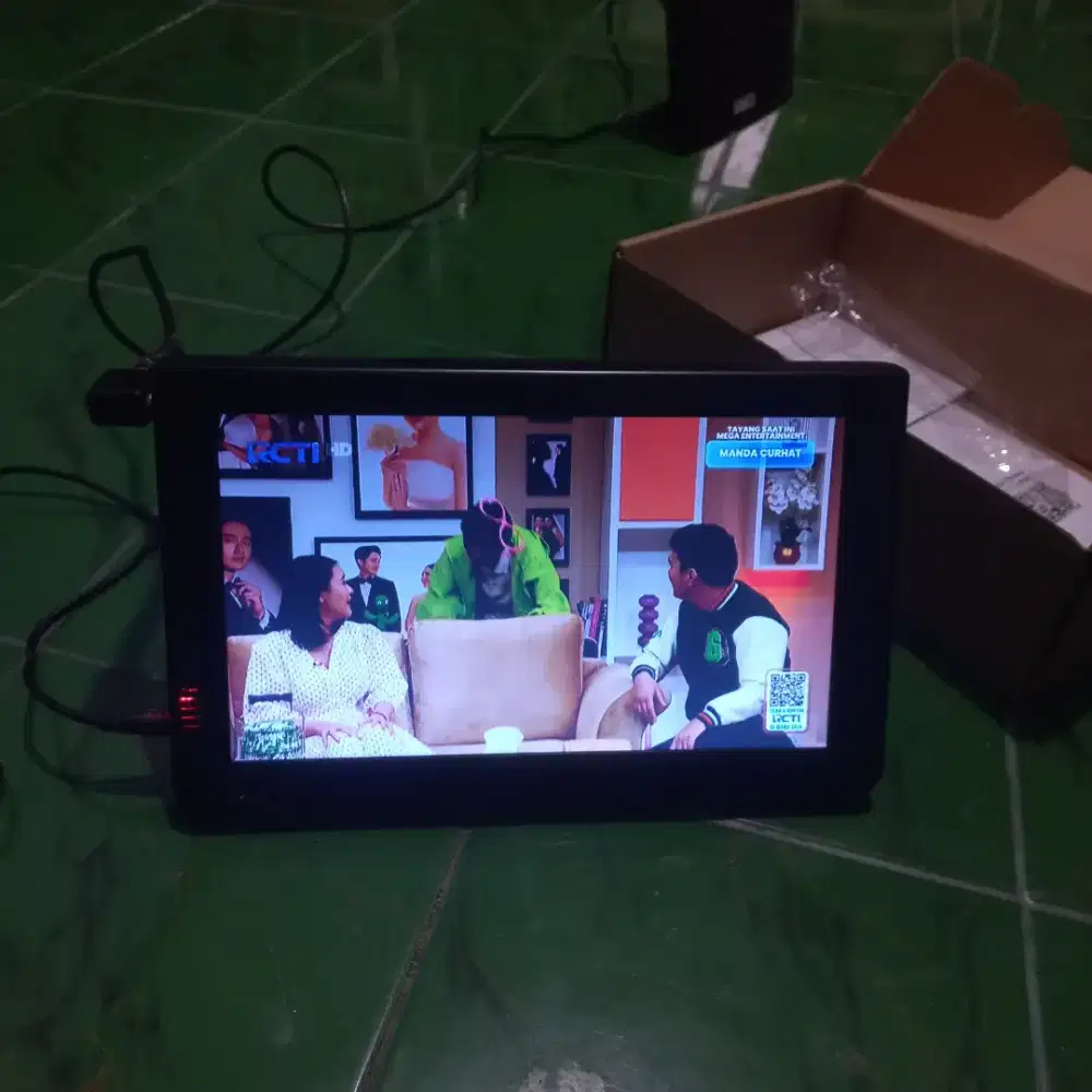 Portable Digital TV (Bekas Seperti Baru)