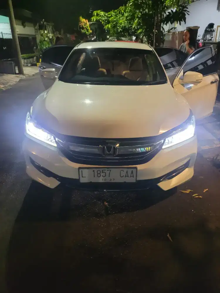 Accord Sedan 2017 Putih Automatic