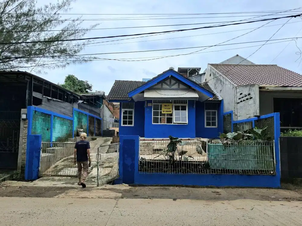 HARGA TURUN. Rumah di jalan utama 2 jalur, Perumnas.Suradita, Cisauk.