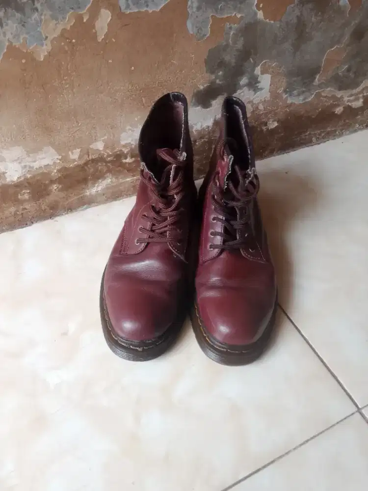 Sepatu boots docmart size42
