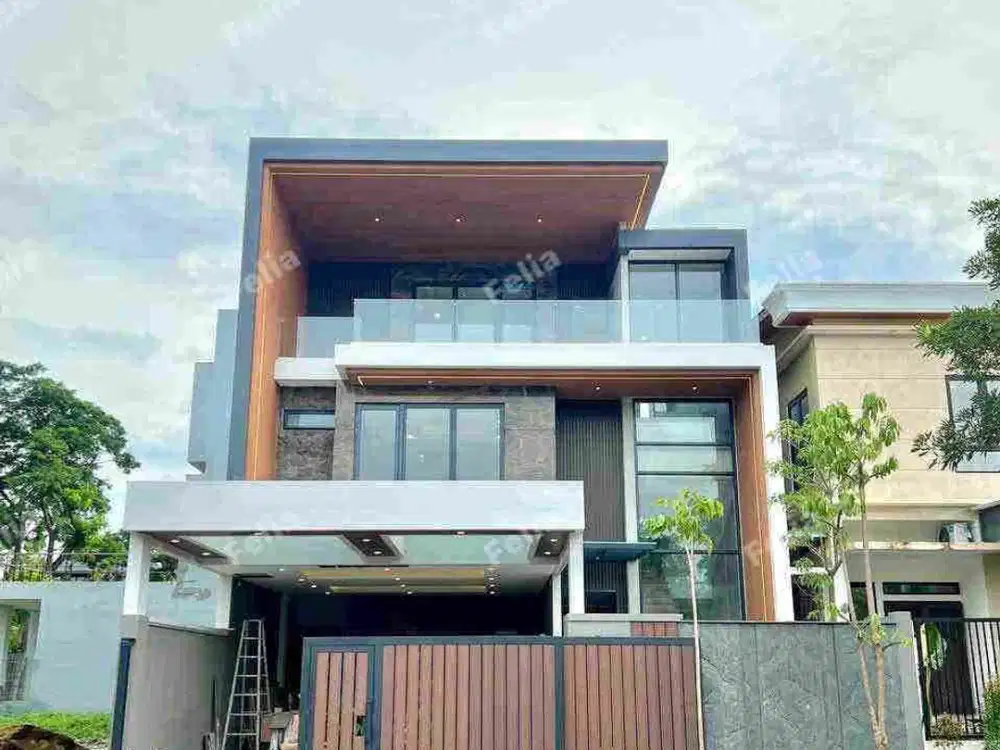 Dijual rumah baru Ada lift citraland surabaya barat