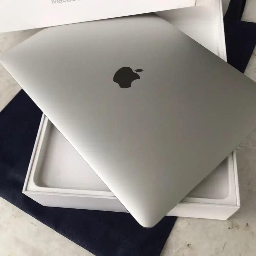 Macbook Pro 15 inch ibox CTO 2019 I7 Dual VGA Fullset