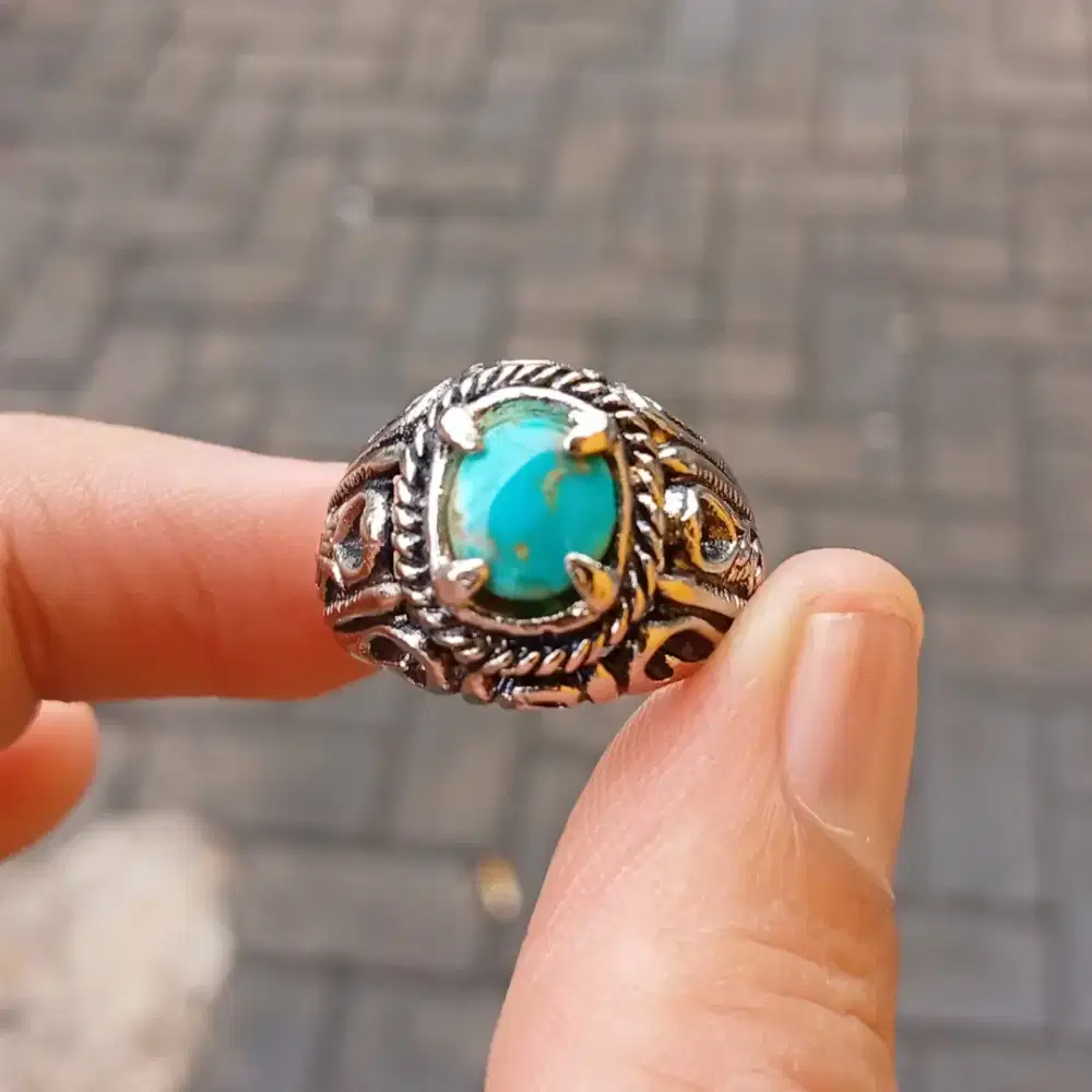 Batu Pirus Natural Turquoise warna Biru