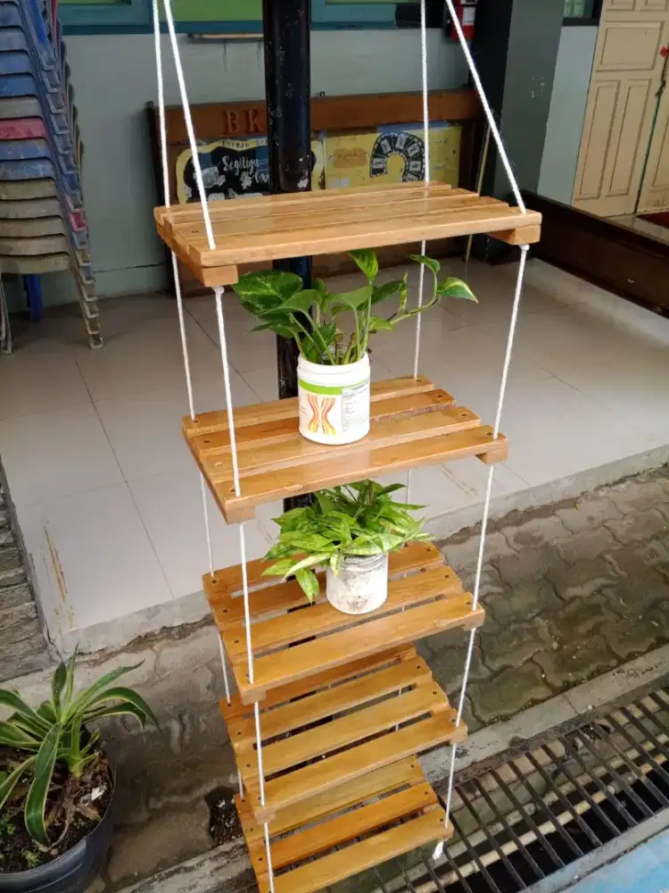 Rak Gantung Multifungsi