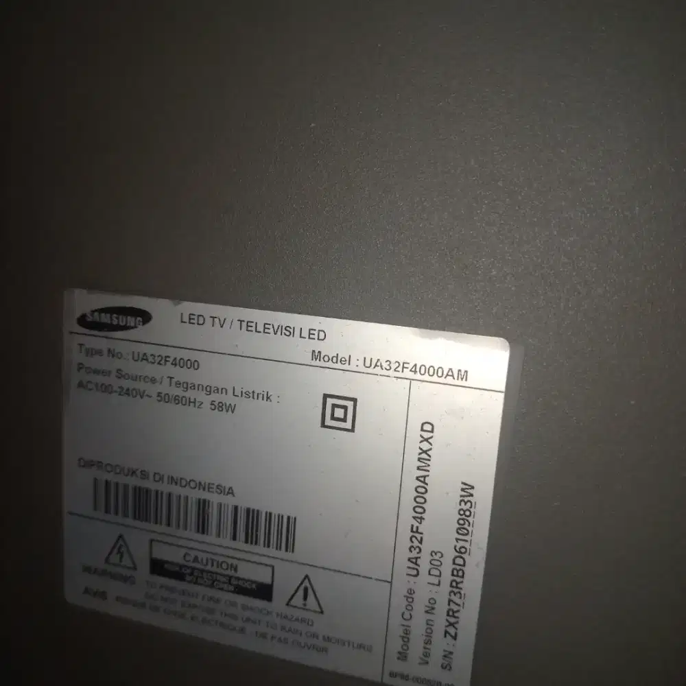 Tv LED Samsung + STB Luby T2-02