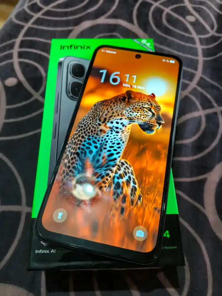 Infinix Smart 10 hitam 4/64