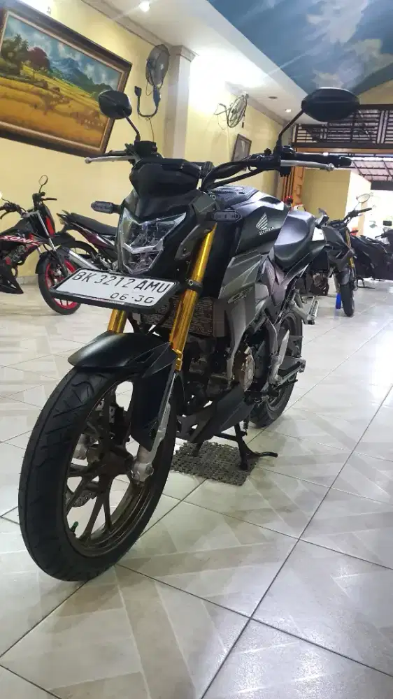 New CB 150 R StreetFire 2025 Ellegant-Masih 5 Bln Pakai-plaza motor