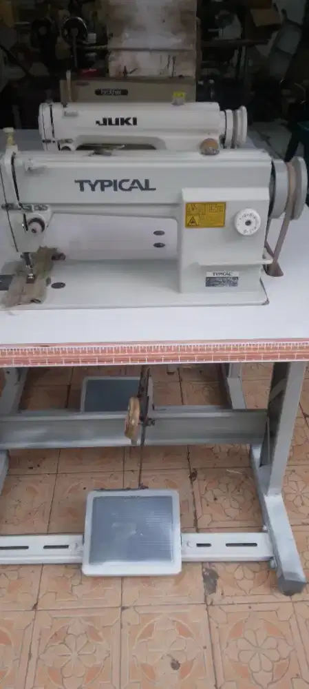 Di jual mesin jahit merk tipical timbul