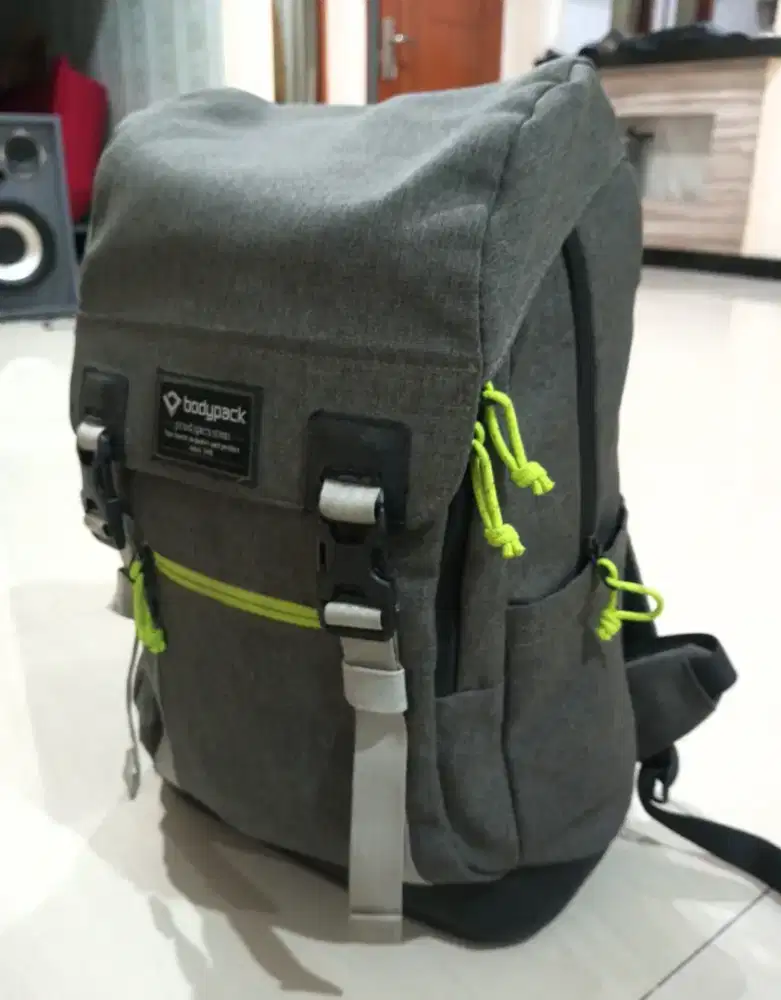 Tas Backpack Bodypack Original