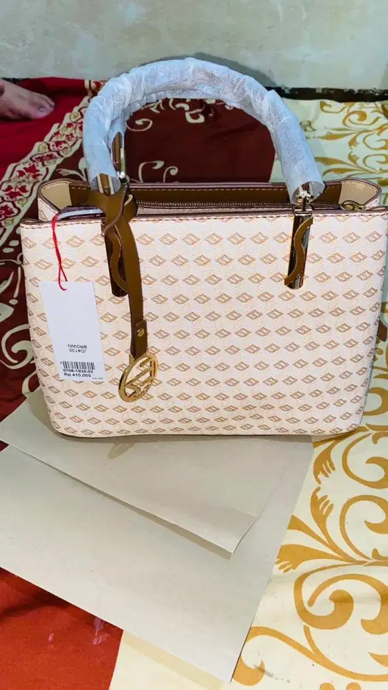 Tas Elisabet kondisi baru