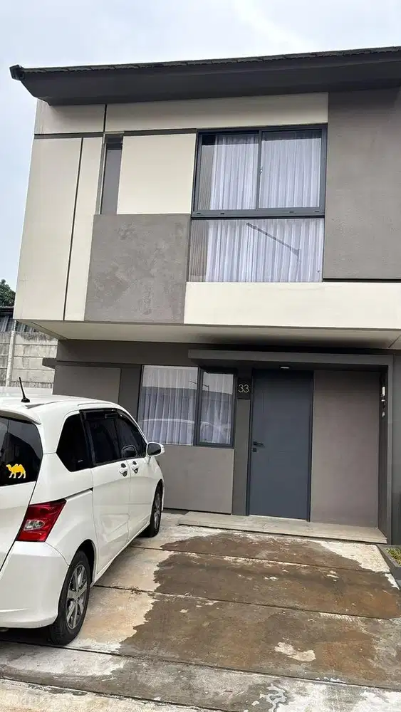 DISEWAKAN RUMAH BARU DI HOOK