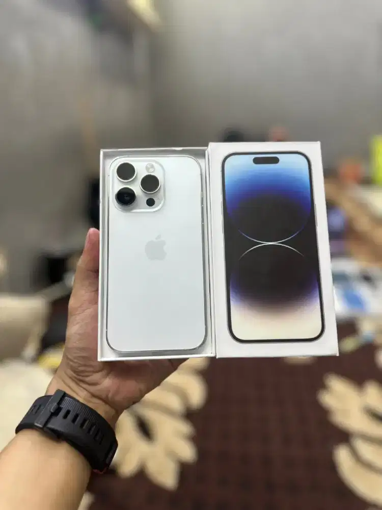 iphone 14 pro 256 like new
