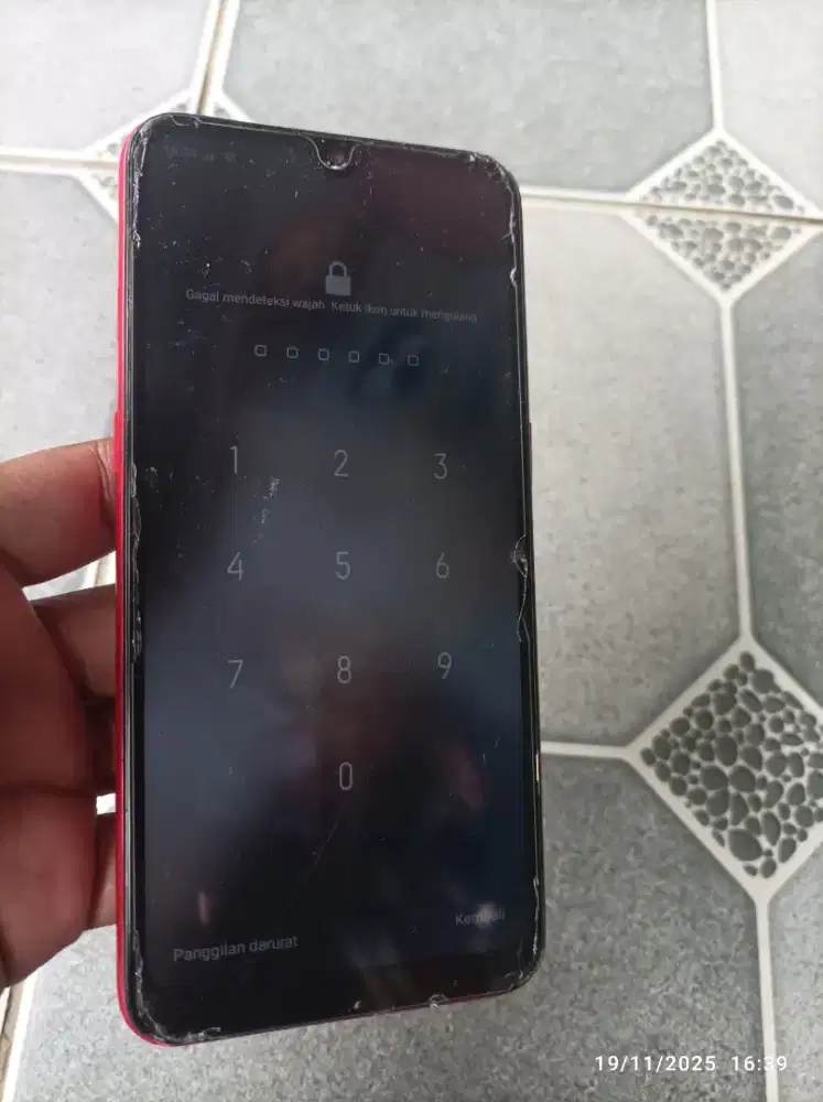 Oppo A1K Layar mulus