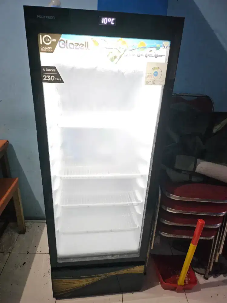 Showcase Polytron 230 Liter SCN 228. 4 Rak