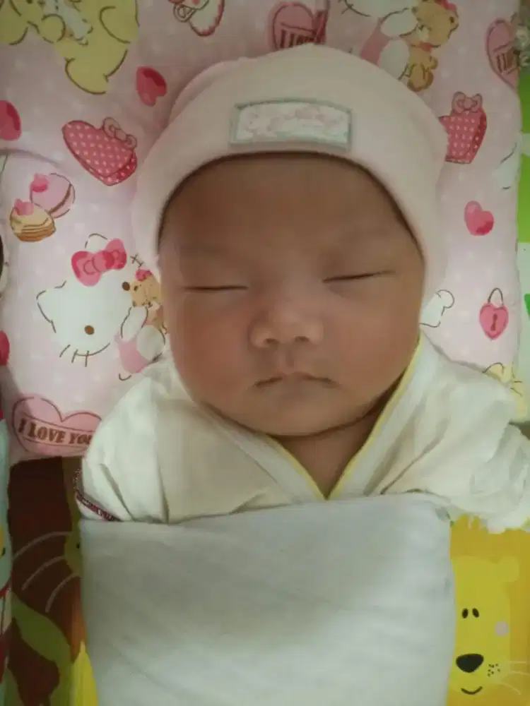 Baby sister penjaga anak nginap