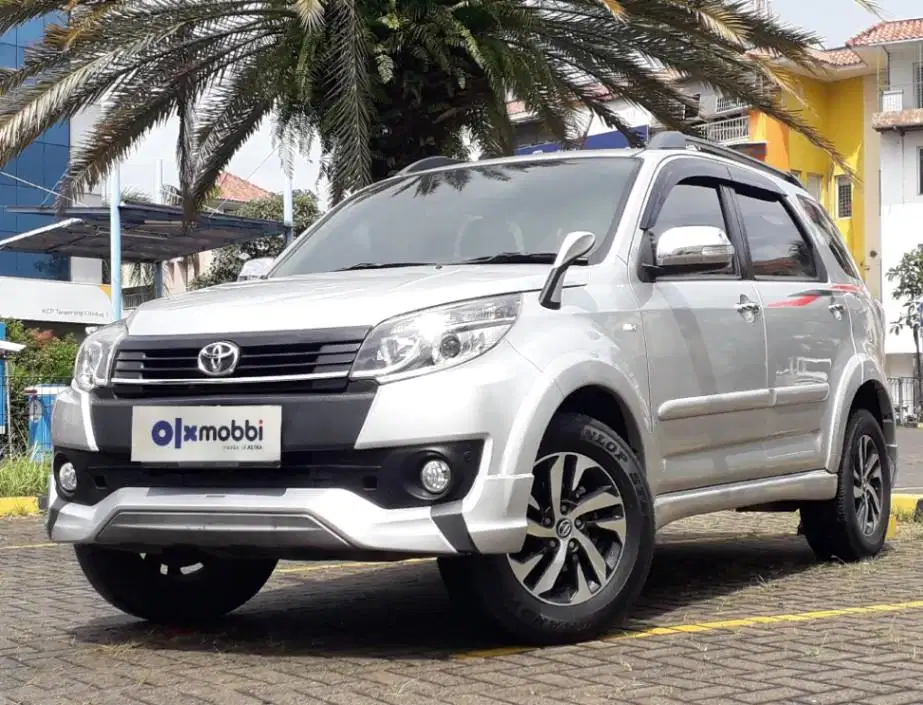 TDP 8,JT Toyota Rush 1.5 TRD Sportivo Bensin-MT Silver 2016
