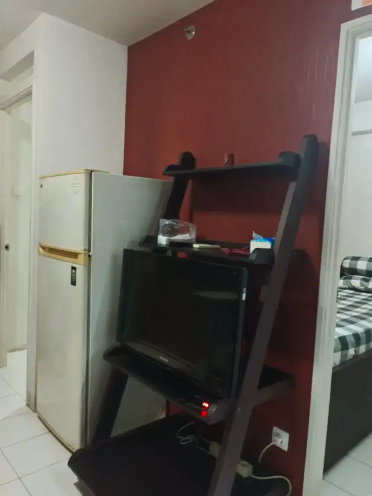 JUAL CEPAT, MURAH Harga BU 2 br furnish, SHM kalibata city