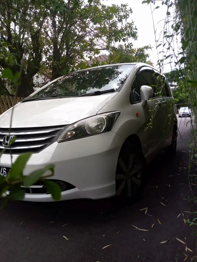 Honda freed psd matic 2009