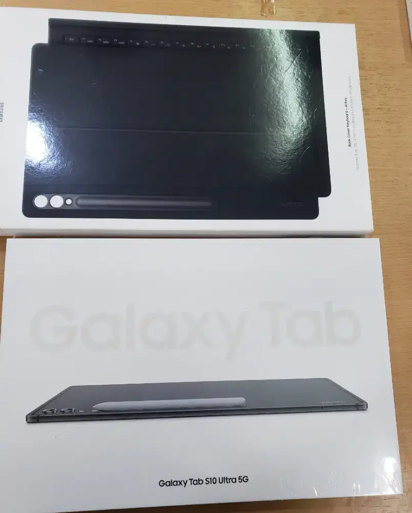 Samsung Galaxy S10 Ultra 5G RAM 12/256 Baru Segel Plus Keyboard