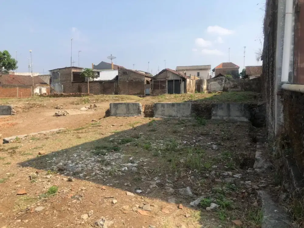 DIJUAL TANAH LUAS 1294 M2 DEKAT ARTOS MALL MAGELANG COCOK DIJADIKAN CLUSTER PERUMAHAN