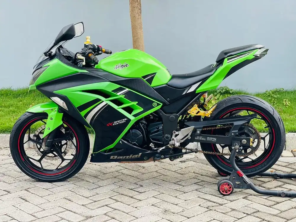 Kawasaki ninja250fi Hijau SE ninja250 ninja 250fi SE 2013 ninja 250
