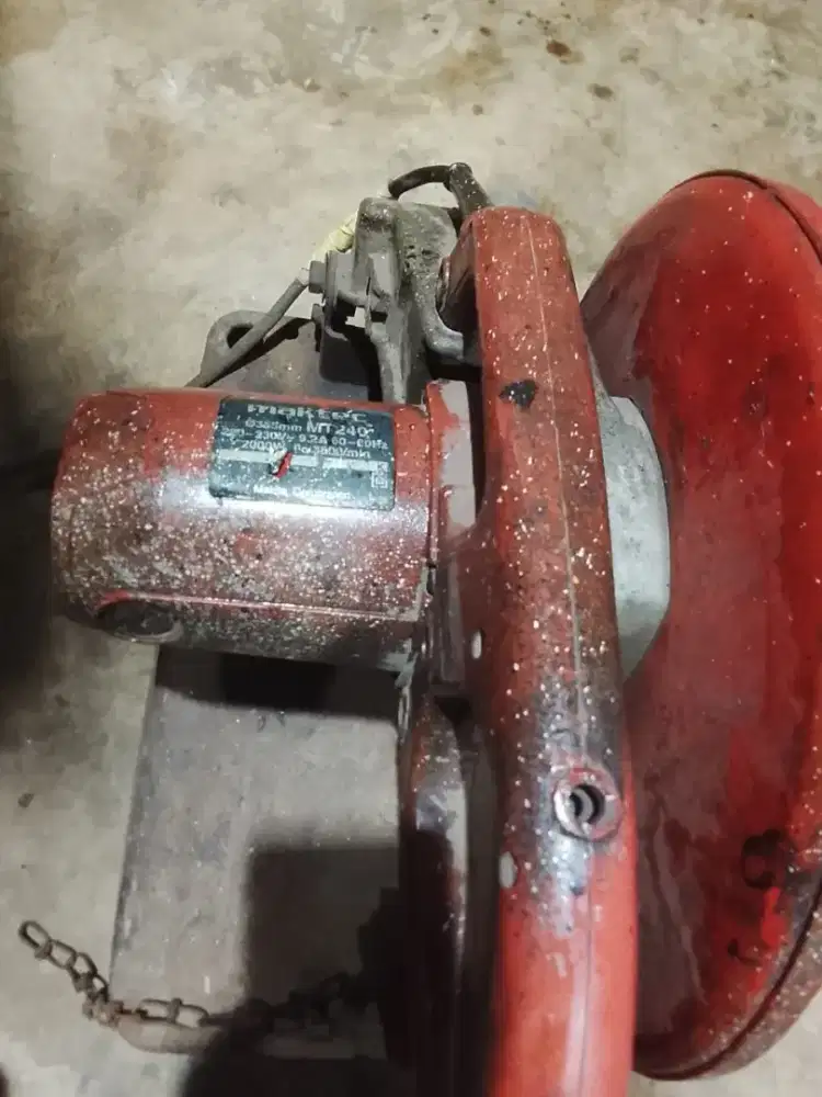 Dijual mesin potong besi merk maktek