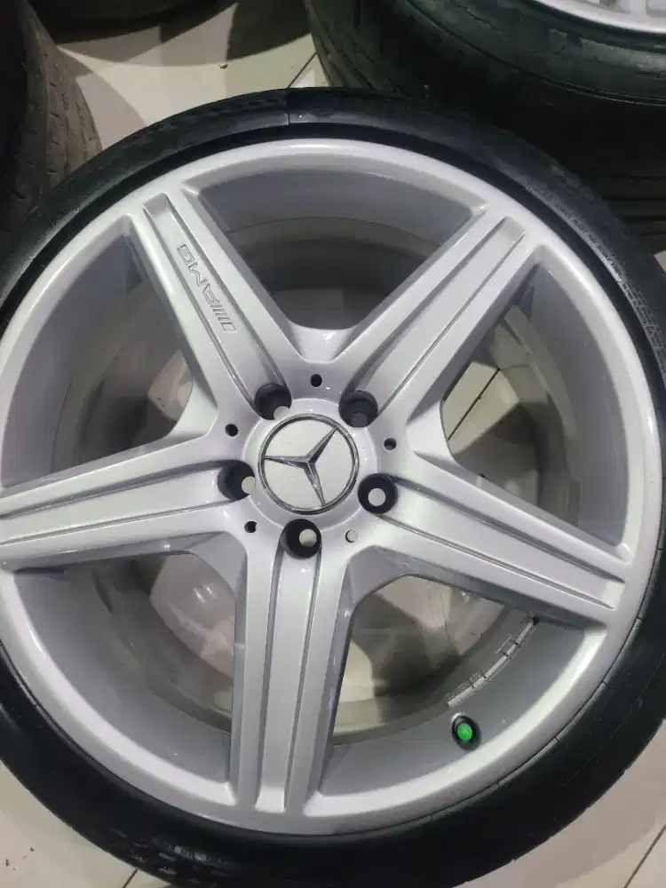 velk mercedes benz AMG Stlye 5 Ring 18 Original