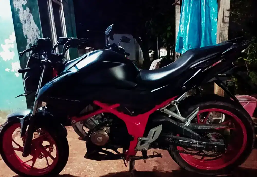 JUALal cb 150  black merah