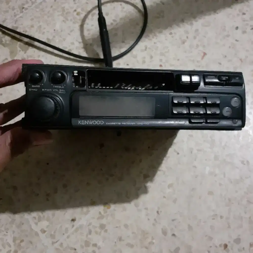 Kenwood KRC-170 cassette receiver