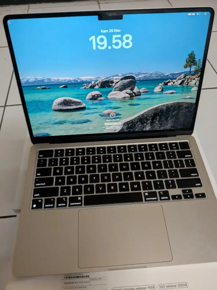 Macbook Air M2 16/256Gb Starlight