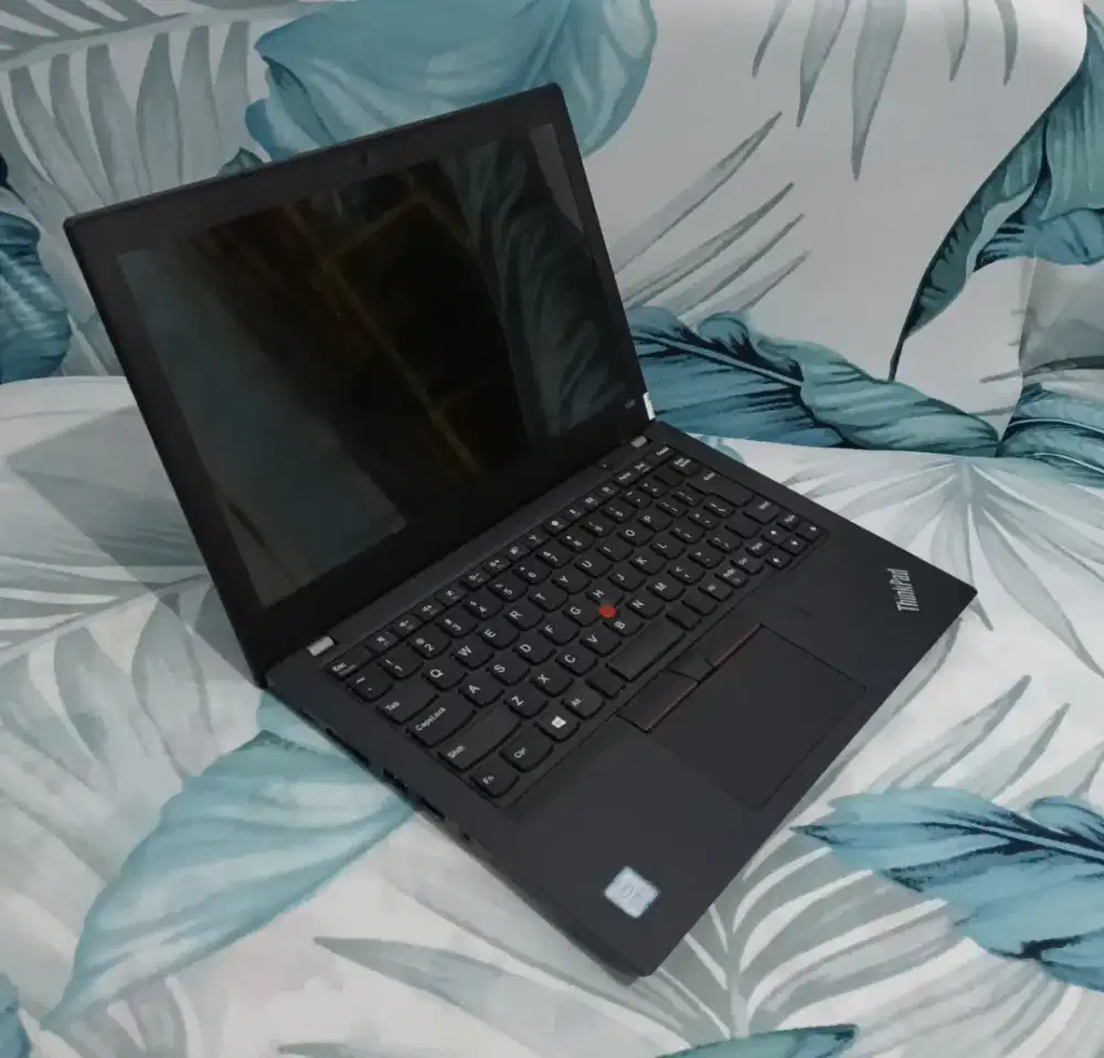 Lenovo Thinkpad X280 Core i5 8250u/ Ram 8gb/ SSD 256gb/ 12.5