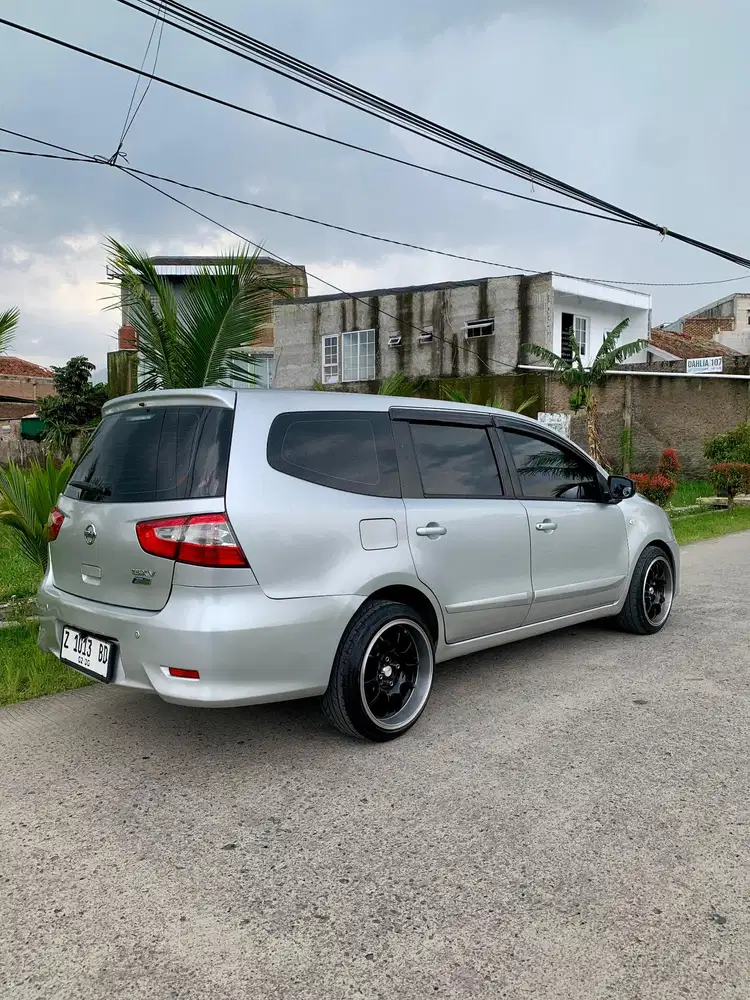 Nissan Grand livina 2014 Bensin