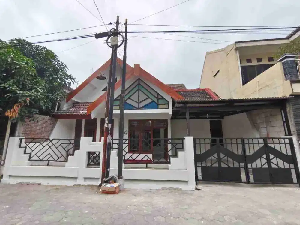 rumah luas dekat mirota godean