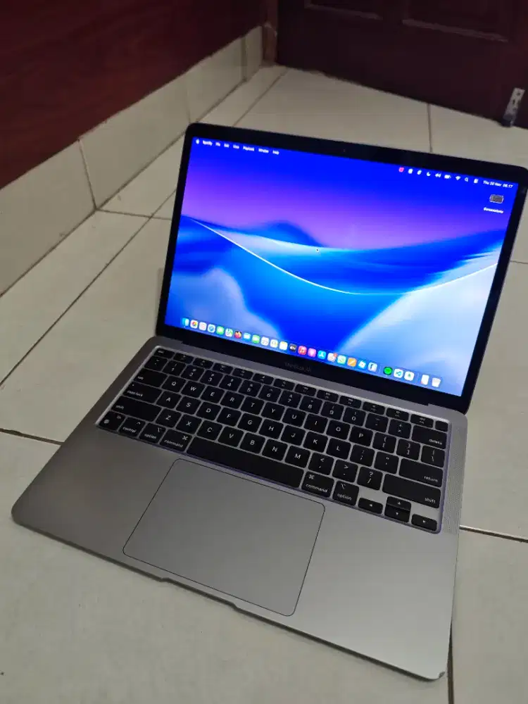 Macbook air m1 8/256