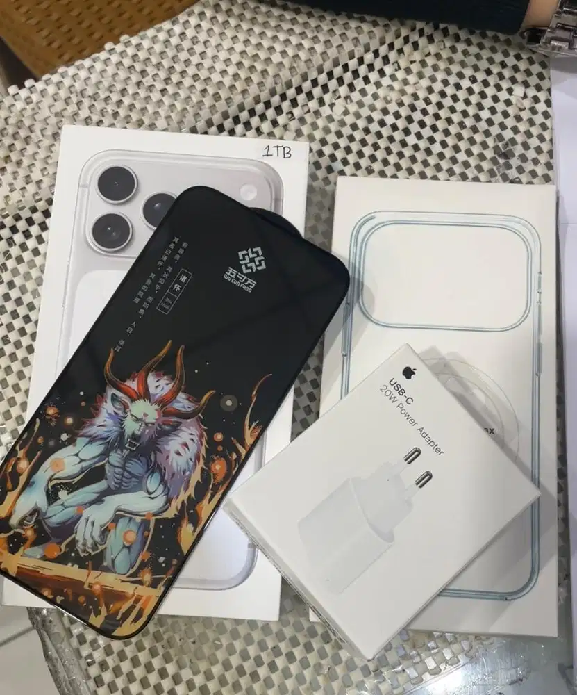 Iphone 17 promax 1 Tb silver