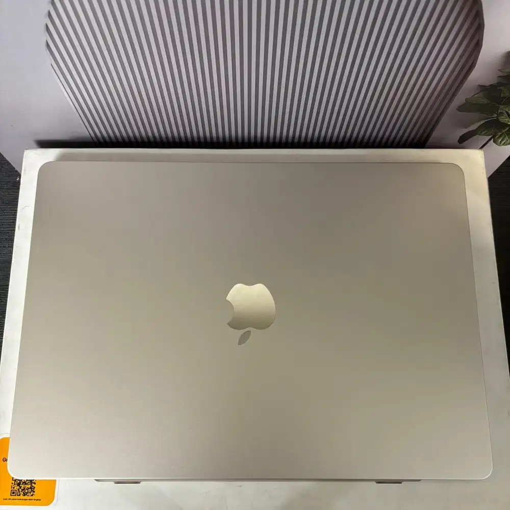 Macbook Air M3 15 inch 8/256GB Ibox