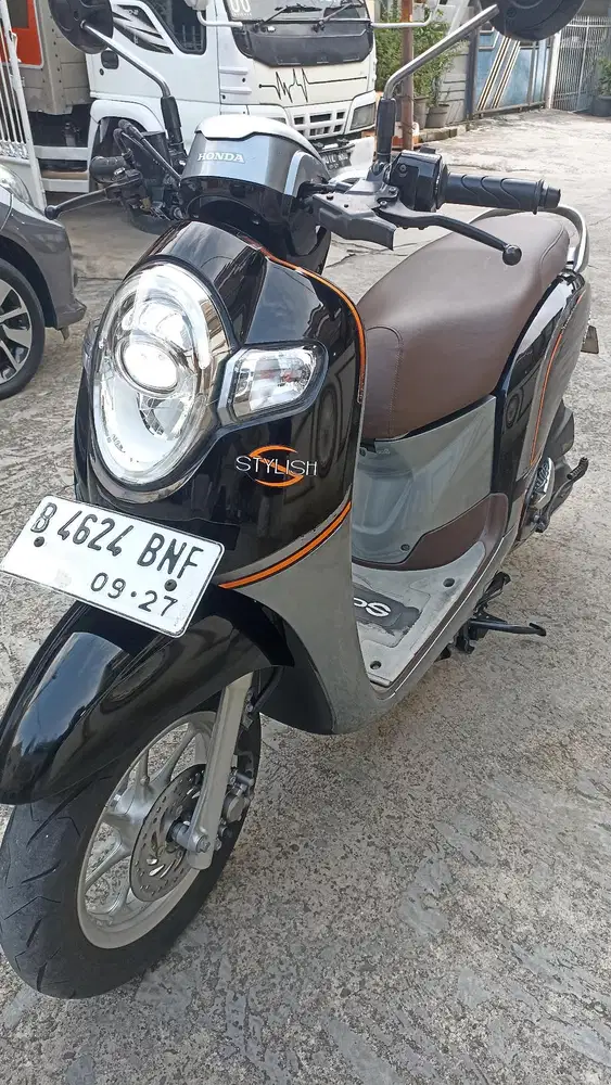 Honda Scoopy donuts tahun 2017.