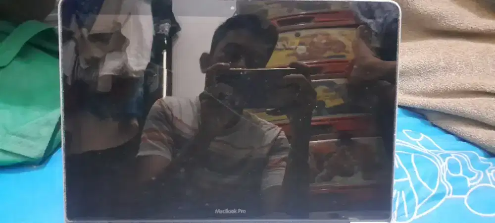 di jual Macbook pro 2010