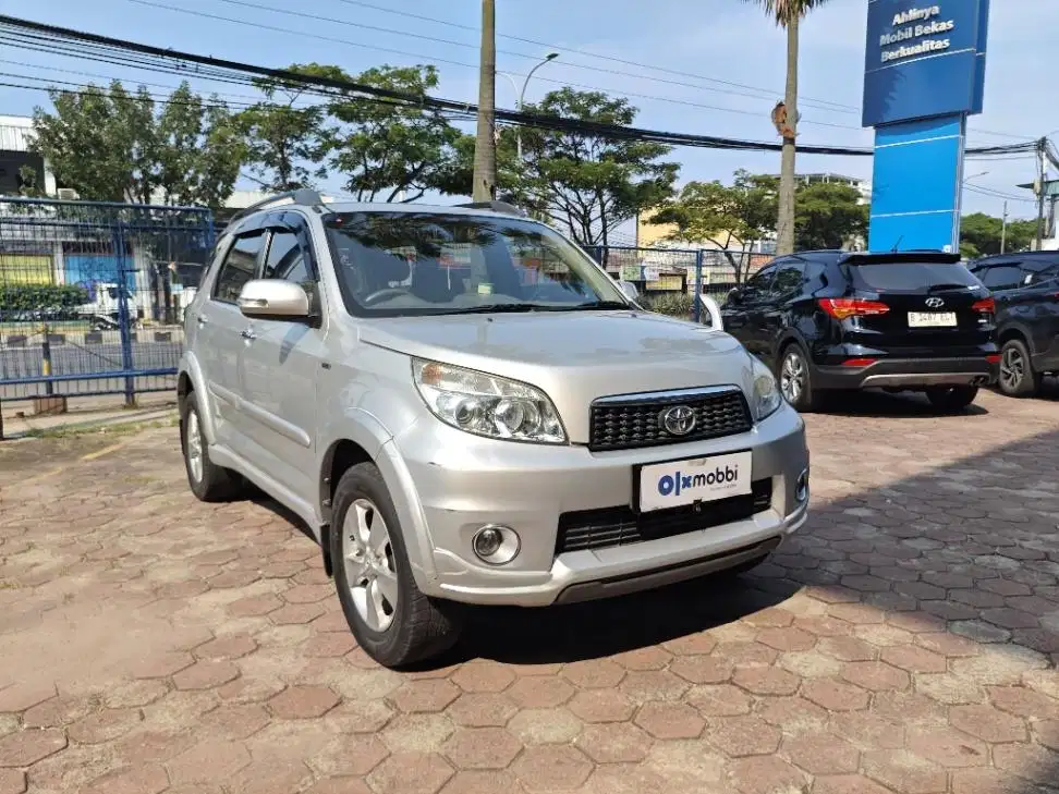 LOW DP Toyota Rush 1.5 G Bensin-AT 2013 BYL