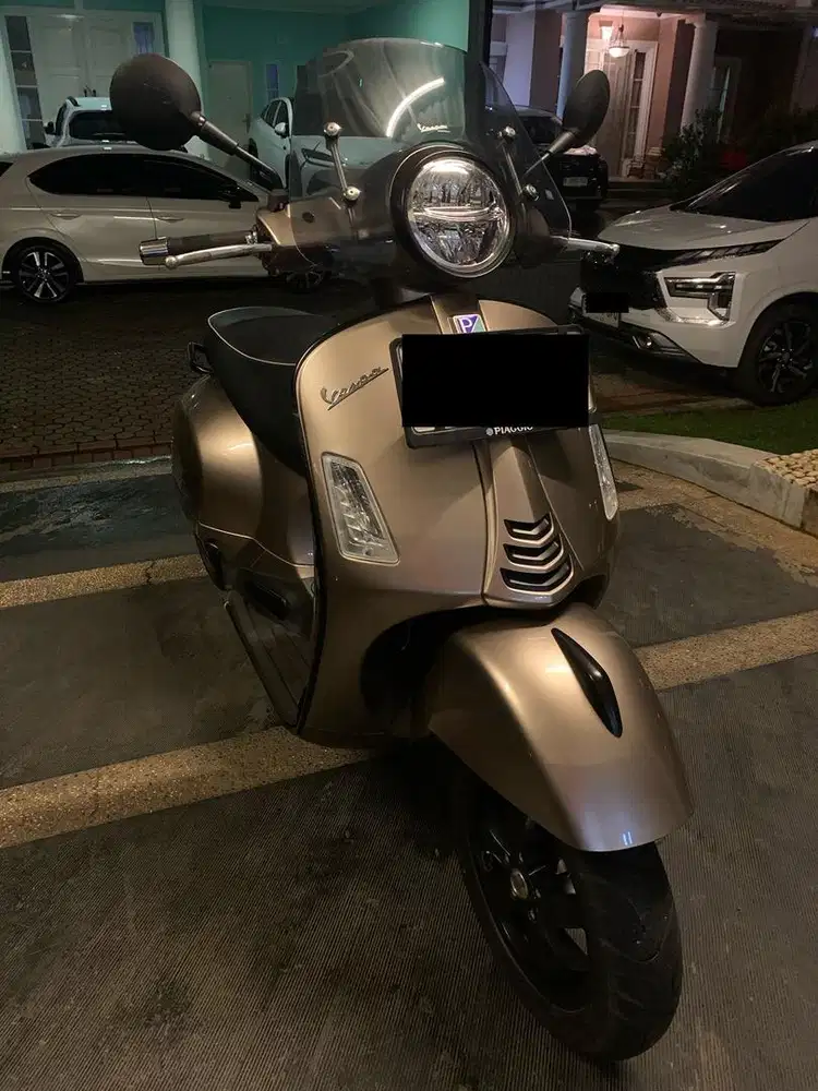 Vespa GTS 150 Bronze Limited edition
