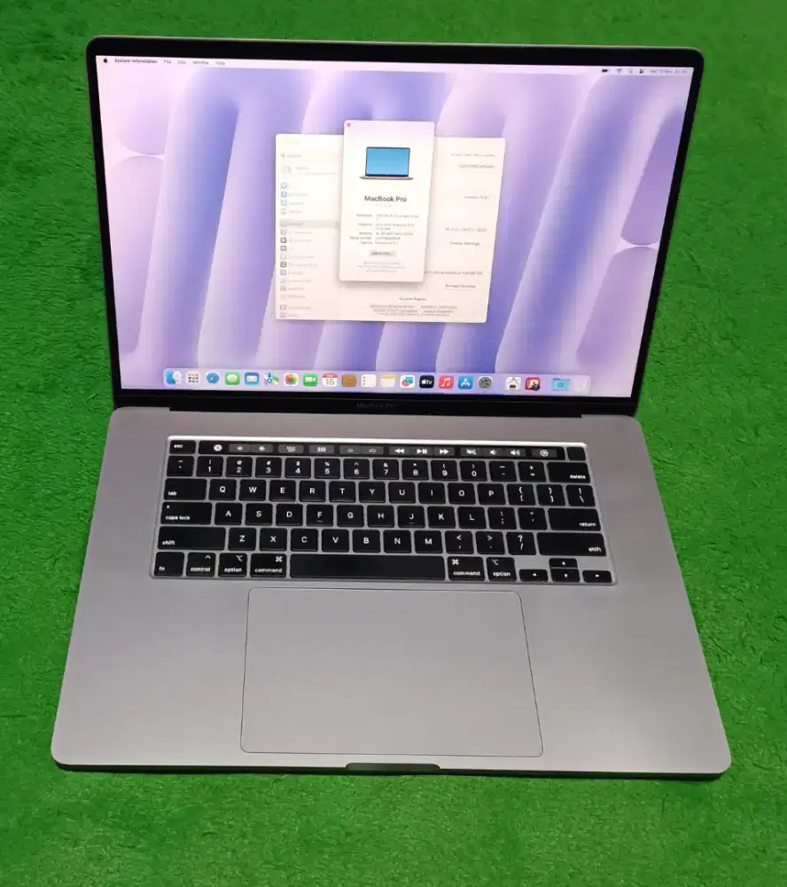 Macbook Pro 2019 16inch i7 16/512 Grey Touchbar Dual VGA Mulus Murah