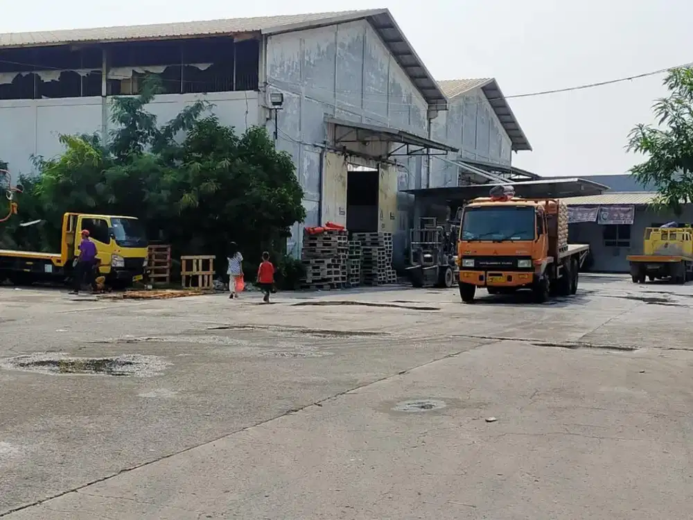 Dijual Gudang Murah Cakung Industri Rorotan Siap Nego Lt 5582 container Hrg Menarik.