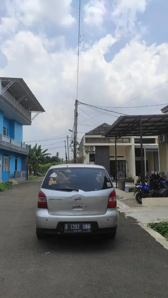 Nissan Grand livina 2012 Bensin