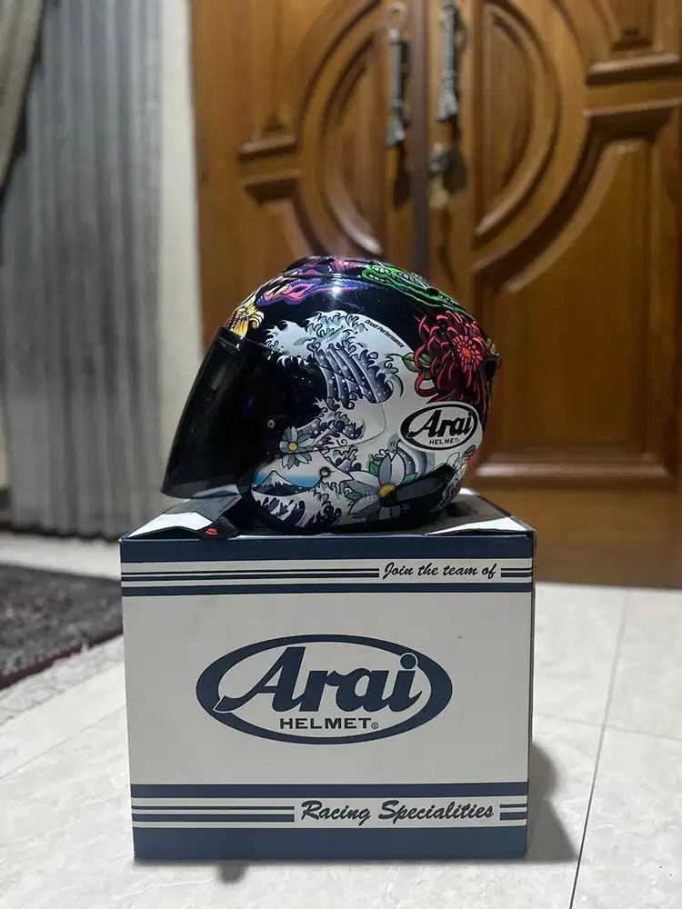 Helm Arai VZ Ram Oriental