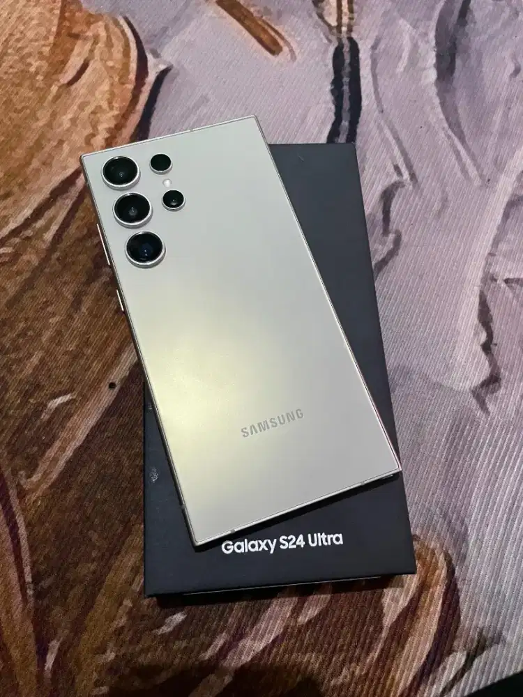 Samsung S24 ultra 5g 12/256 gb grey