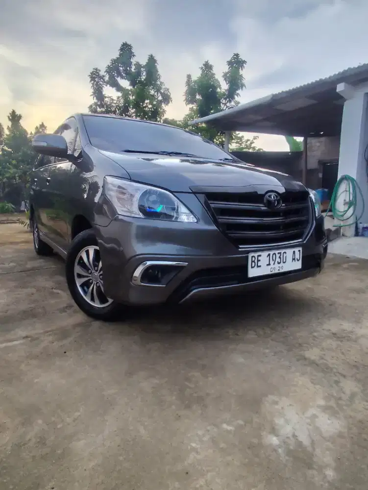 Kijang innova V matic diesel