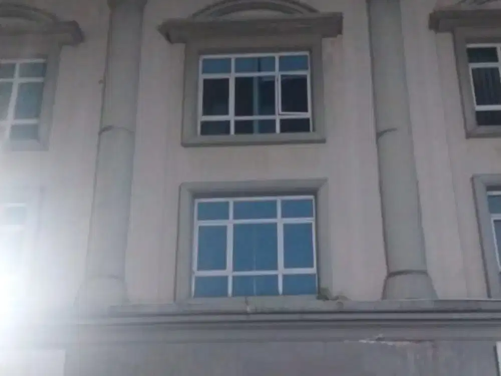 Ruko Business Park Kebon Jeruk, Meruya Ilir Raya Kembangan 5x13,6m 4 lantai, siap pakai